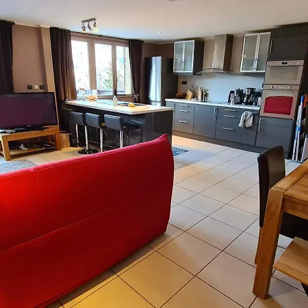 Les Balcons De L'eterlou Apartment *