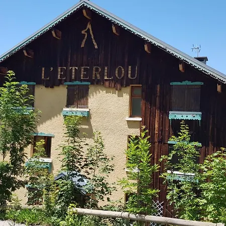 Les Balcons De L'eterlou Apartment *